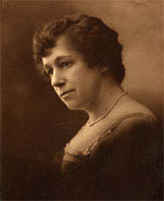 Bruce Macdonald's mother,Victoria Macdonald (Young) 